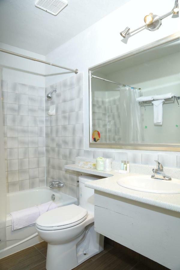 Fraser Inn พรินซ์จอร์จ ภายนอก รูปภาพ